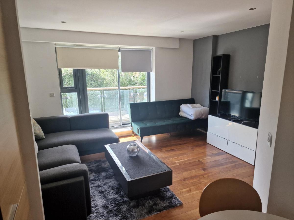 Immaculate 1-Bed Apartment In London Exterior foto